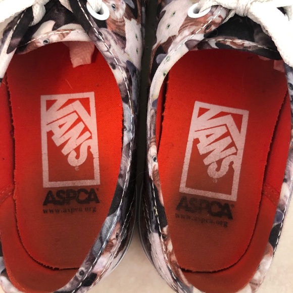 VANS ASPCA Lace Up Sneakers - LIMITED EDITION - Picture 4 of 6